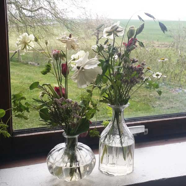 Affari-vaser-med-blomster Leje af vaser